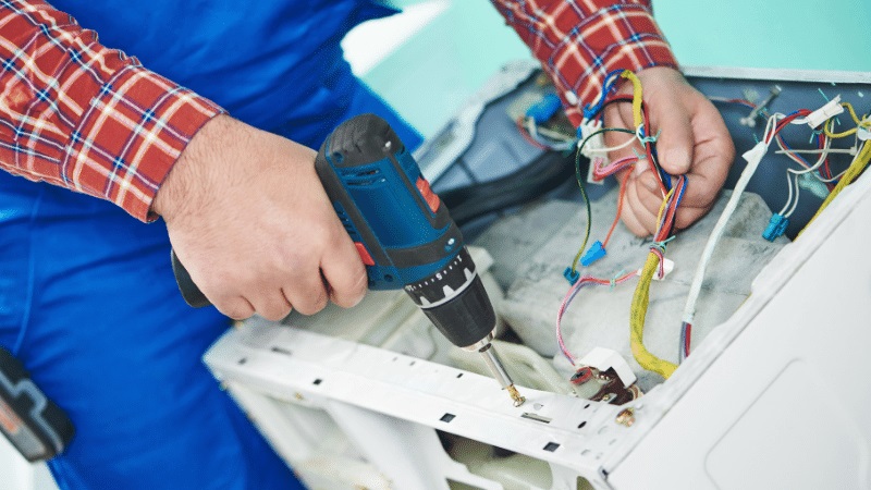 Gaziemir Maytag Maytag çamaşır makinesi kart tamiri – Su almama arızası orijinal parça ile giderildi. - Teknik servis örneği